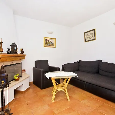 Appartement Seaside Secluded Cove Tvrdni Dolac, Hvar - 4008 Gdinj